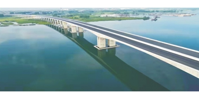 首盛建设集团监理项目：湖北省骨架公路网规划的老河口至宜都段公路工程